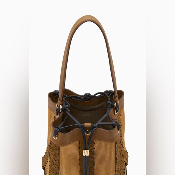 F/W 2022 Ulla Johnson Willow XL Drawstring Bucket Bag in Senape Colorblock - Picture 4 of 14